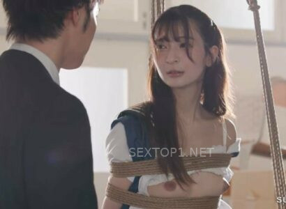 Nữ sinh tỏ tình với thầy giáo đẹp trai nào ngờ hắn ta lại là kẻ thích chơi trò bạo dâm